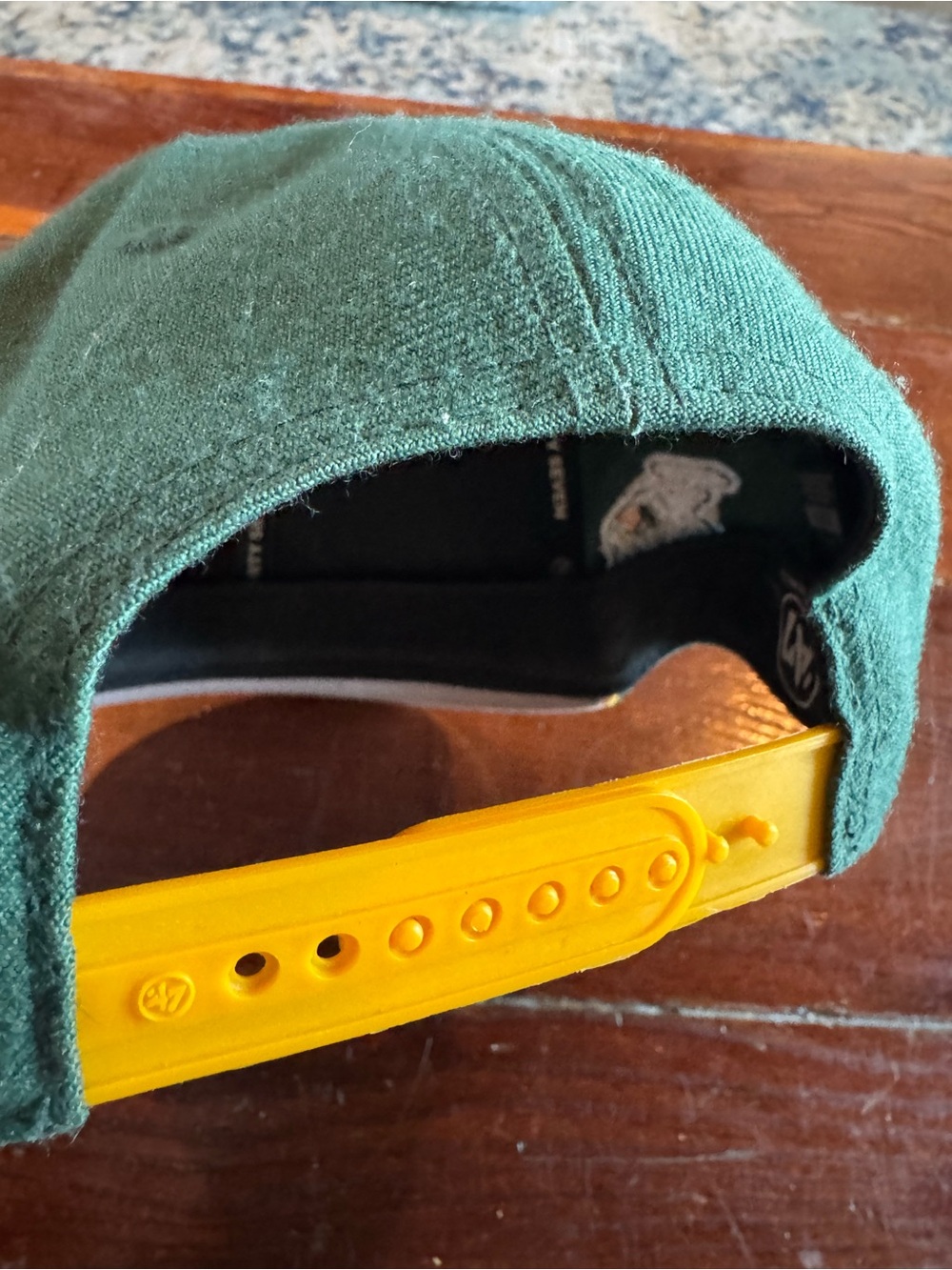 47 Oakland A's Green and Yellow Snapback Hat - Picture 3 of 5